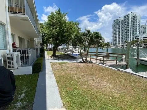 7925 West Drive North Bay Village FL 33141