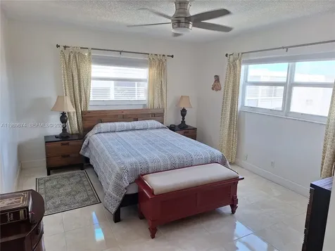 1025 SE 3rd Avenue Dania Beach FL 33004