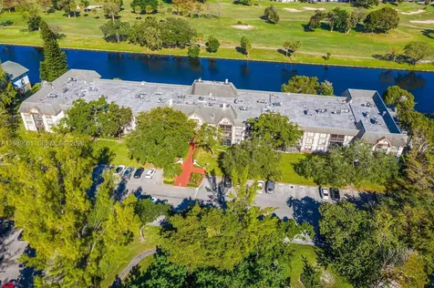3740 Inverrary Drive Lauderhill FL 33319