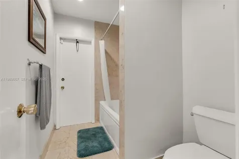 221 Knollwood Drive Key Biscayne FL 33149
