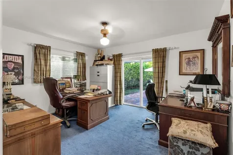 221 Knollwood Drive Key Biscayne FL 33149