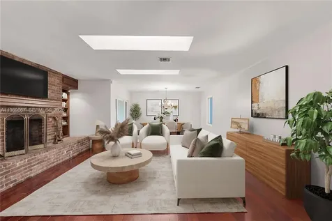 221 Knollwood Drive Key Biscayne FL 33149