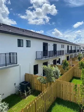 13633 SW 157th Place Miami FL 33196