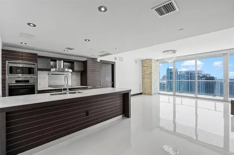200 Biscayne Boulevard Way Miami FL 33131
