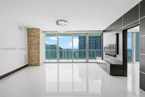 200 Biscayne Boulevard Way Miami FL 33131