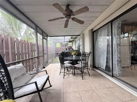 2381 SW 70th Avenue Davie FL 33317