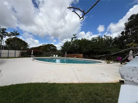2381 SW 70th Avenue Davie FL 33317