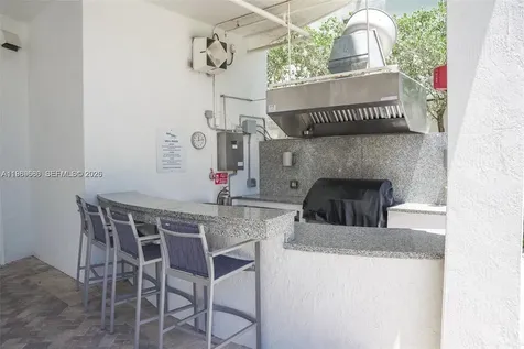 6515 Collins Avenue Miami Beach FL 33141
