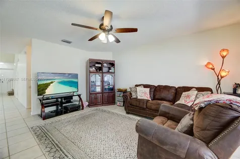 13393 NW 7th Street Plantation FL 33325