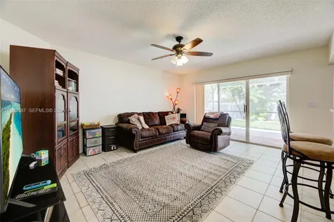 13393 NW 7th Street Plantation FL 33325