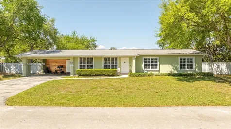 8535 SW 186th Street Cutler Bay FL 33157