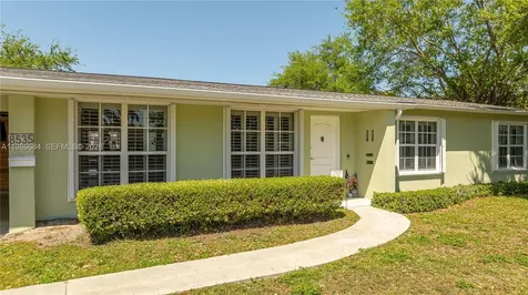 8535 SW 186th Street Cutler Bay FL 33157