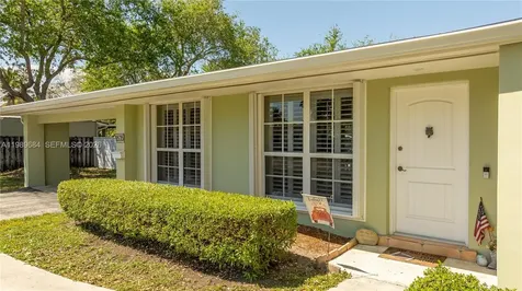 8535 SW 186th Street Cutler Bay FL 33157