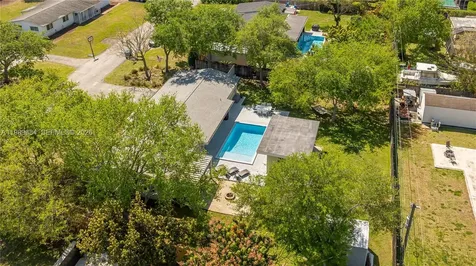 8535 SW 186th Street Cutler Bay FL 33157