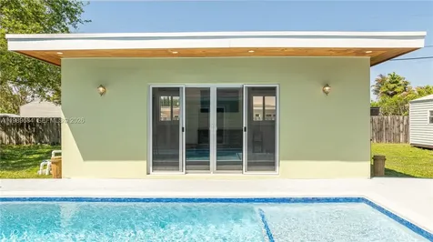 8535 SW 186th Street Cutler Bay FL 33157