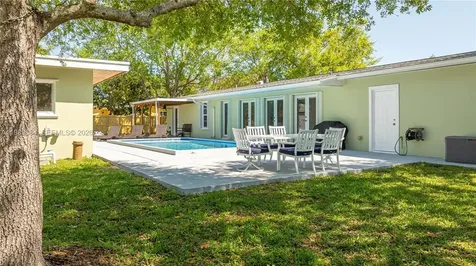 8535 SW 186th Street Cutler Bay FL 33157