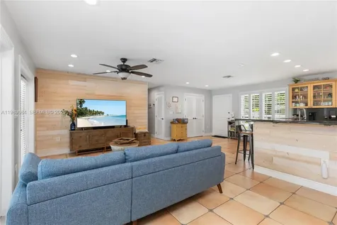 8535 SW 186th Street Cutler Bay FL 33157