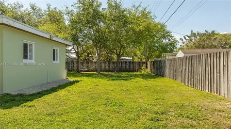 8535 SW 186th Street Cutler Bay FL 33157