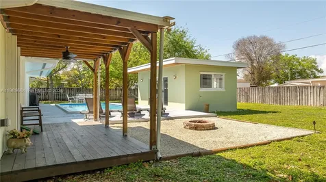 8535 SW 186th Street Cutler Bay FL 33157