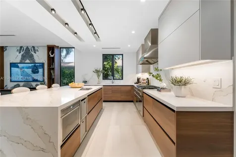 7900 SW 57th Court South Miami FL 33143