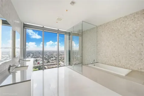 88 SW 7th Street Miami FL 33130
