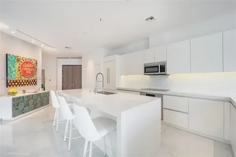 88 SW 7th Street Miami FL 33130
