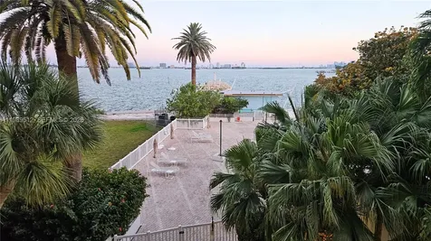 11111 Biscayne Boulevard Miami FL 33181