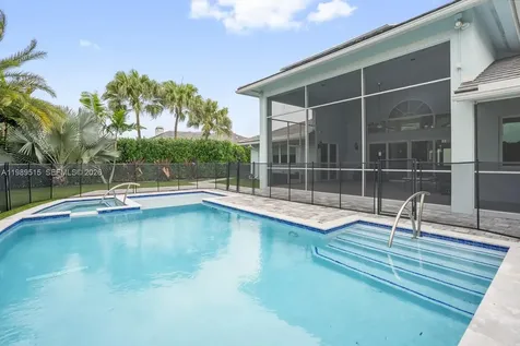 8179 Lakeview Drive West Palm Beach FL 33412