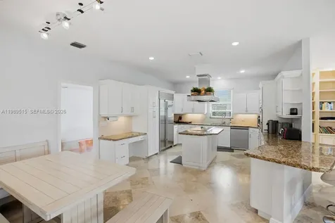 8179 Lakeview Drive West Palm Beach FL 33412