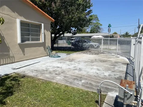 3300-3302 SW 10th Street Miami FL 33135