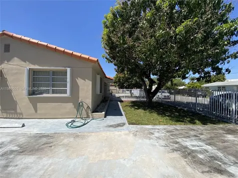 3300-3302 SW 10th Street Miami FL 33135