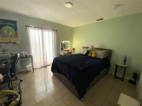 3300-3302 SW 10th Street Miami FL 33135