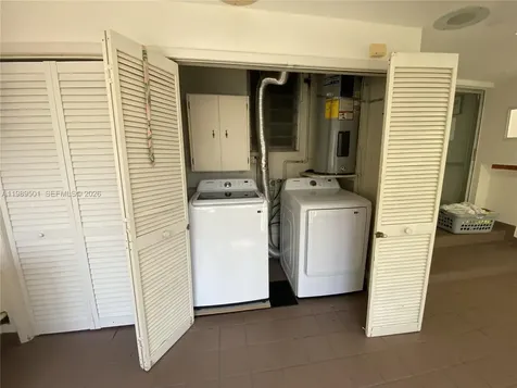 3300-3302 SW 10th Street Miami FL 33135