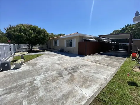 3300-3302 SW 10th Street Miami FL 33135