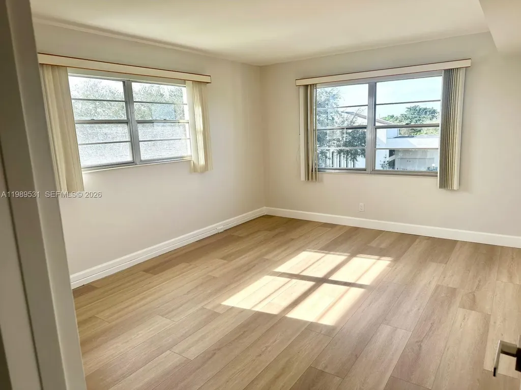 4098 Yarmouth E Boca Raton FL 33434
