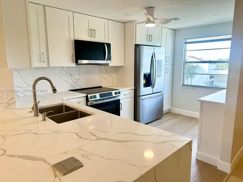 4098 Yarmouth E Boca Raton FL 33434