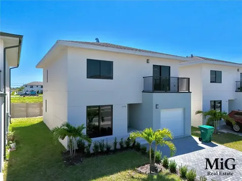 1374 NW 1st Street Florida City FL 33034