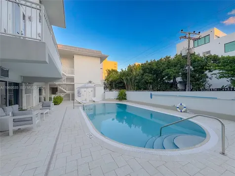 290 Sunrise Drive Key Biscayne FL 33149
