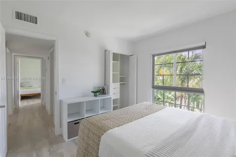290 Sunrise Drive Key Biscayne FL 33149