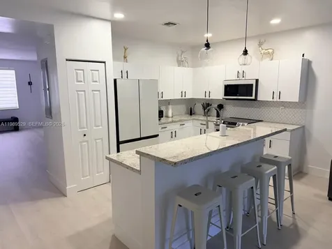 1022 NE 42nd Terrace Homestead FL 33033