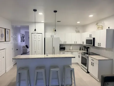 1022 NE 42nd Terrace Homestead FL 33033