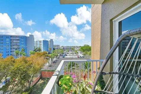 11060 SW 196th Street Cutler Bay FL 33157