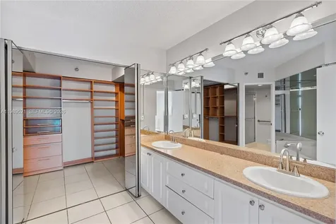 19101 NE 36th Court Aventura FL 33180