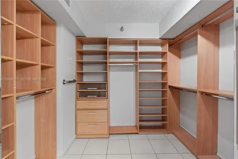 19101 NE 36th Court Aventura FL 33180