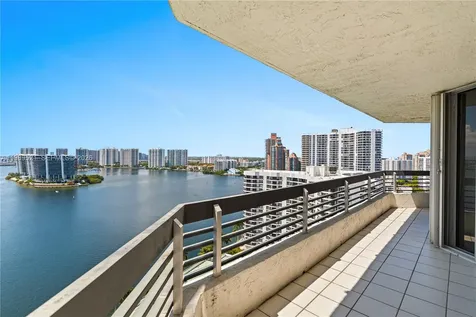 19101 NE 36th Court Aventura FL 33180