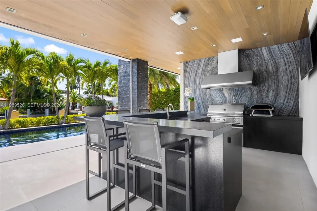 650 Royal Plaza Drive Fort Lauderdale FL 33301