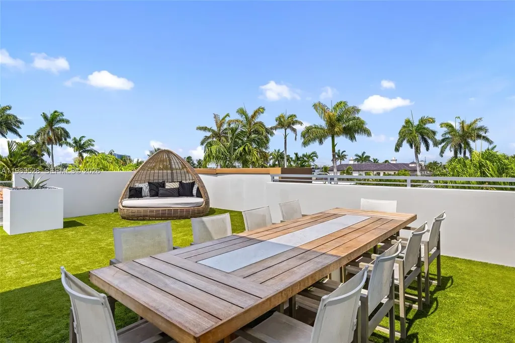 650 Royal Plaza Drive Fort Lauderdale FL 33301
