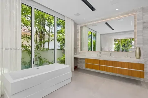 650 Royal Plaza Drive Fort Lauderdale FL 33301