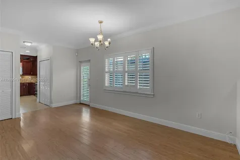 7048 SW 83rd Court Miami FL 33143