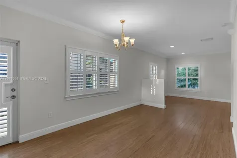 7048 SW 83rd Court Miami FL 33143